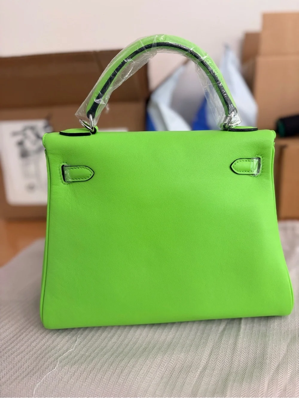 Limited Edition Kiwi Lichen NEON GREEN SWIFT Candy Kelly 25 Retourné PHW